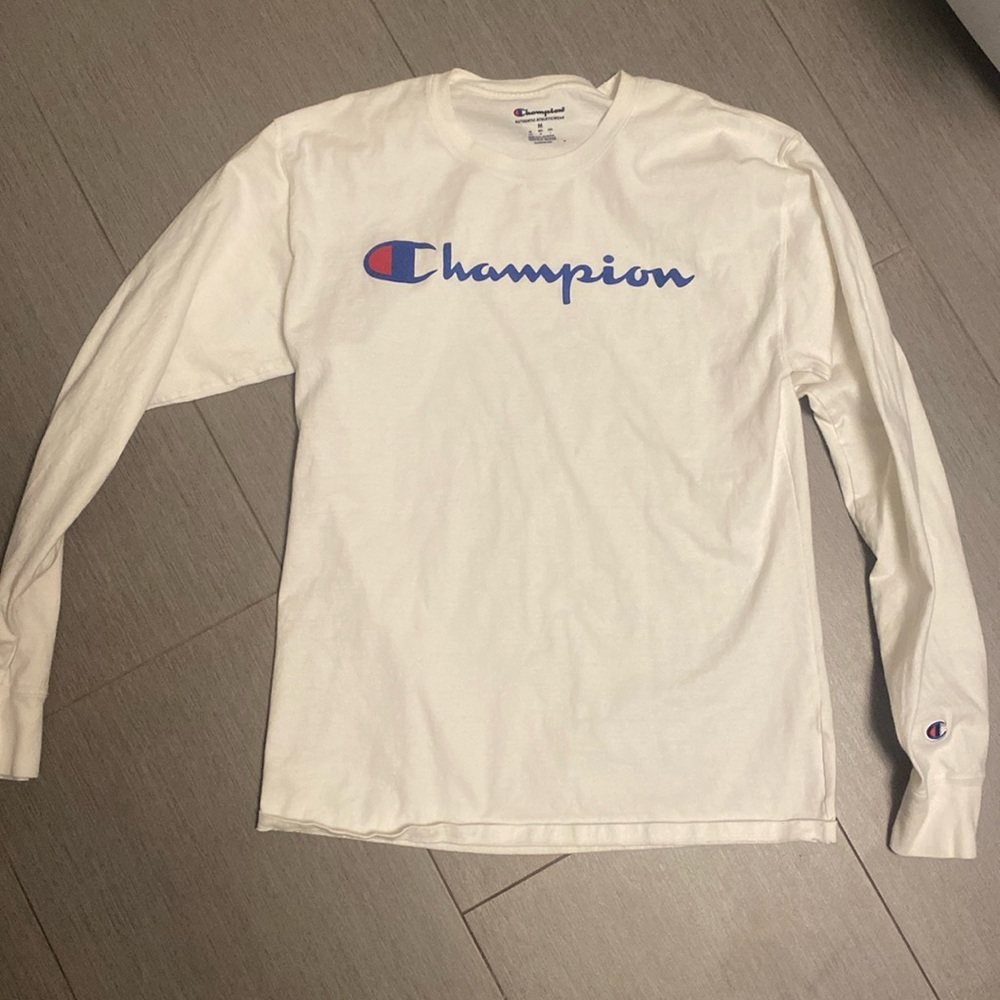 Like new!! men’s champion long sleeve